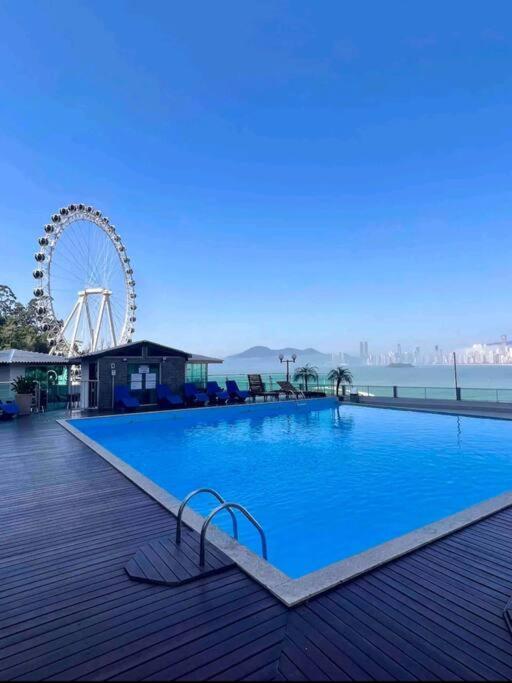 Piscina A Beira-Mar, Tranquilidade E Qualidade No Melhor De Bc Balneario Camboriu Exterior photo
