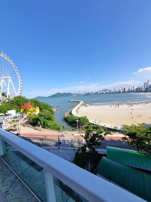 Piscina A Beira-Mar, Tranquilidade E Qualidade No Melhor De Bc Balneario Camboriu Exterior photo